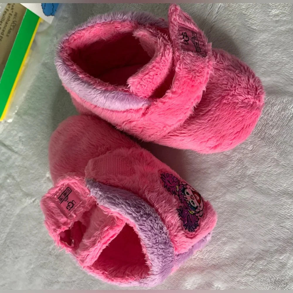 UGG x Sesame Street Pink Baby Bixbee Booties Abby Cadabby Size 4 / 5